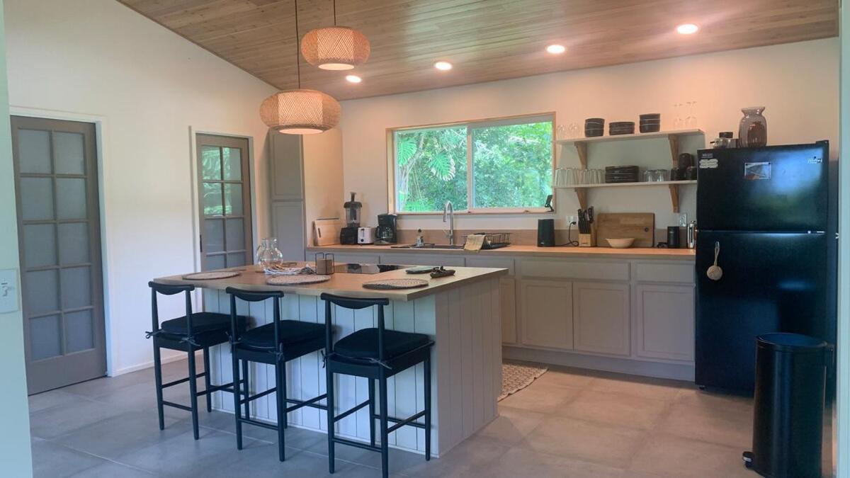 Seaside House And Aloha Bungalow Pahoa Room photo